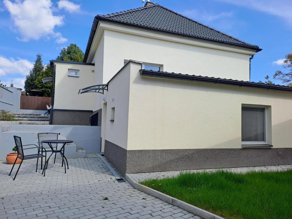 Apartmanovy Dum Se Zahradou V Klidne Casti Prahy Prag Exterior foto