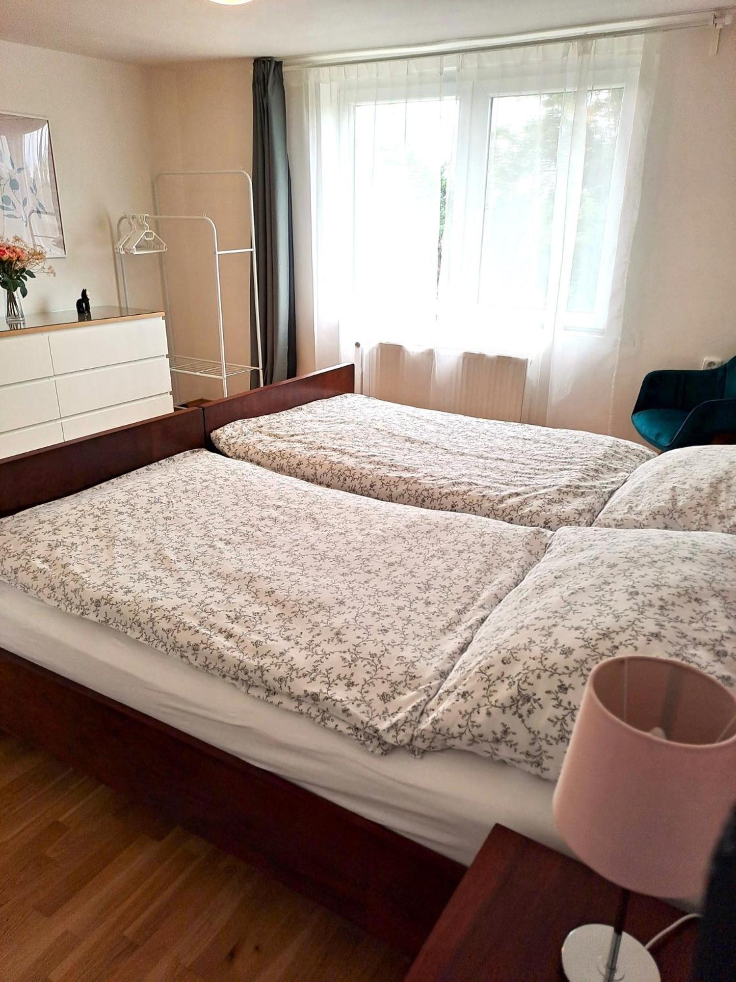 Apartmanovy Dum Se Zahradou V Klidne Casti Prahy Prag Exterior foto